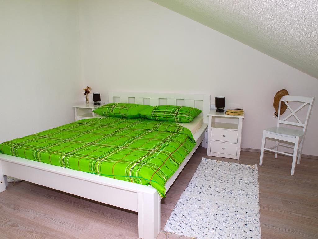 Apartments House Durdica Bol Room photo